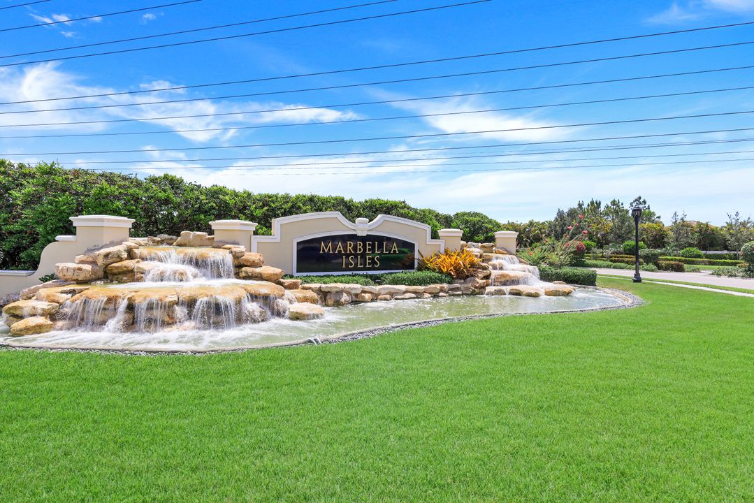 13730 Callisto Ave, Naples, FL 34109