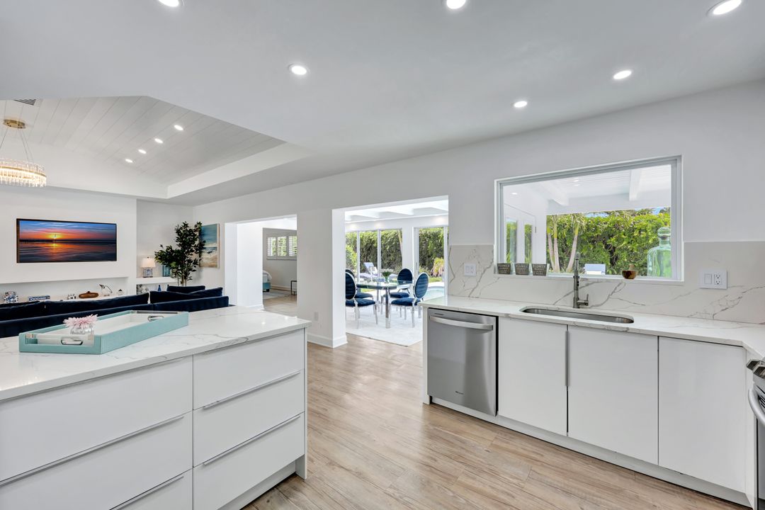 1118 Pompei Ln, Naples, FL 34103