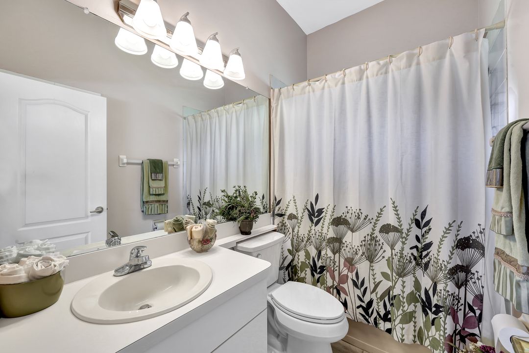 25740 Creekbend Dr, Bonita Springs, FL 34135