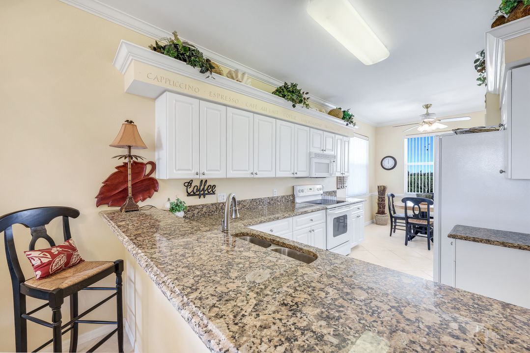 16615 Lake Cir Dr #438, Fort Myers, FL 33908