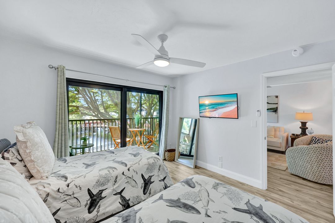 600 Neapolitan Way #257, Naples, FL 34103