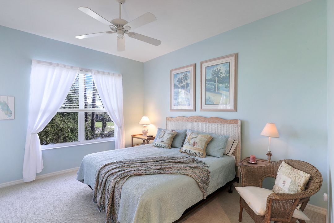 8223 Parkstone Pl #304, Naples, FL 34120