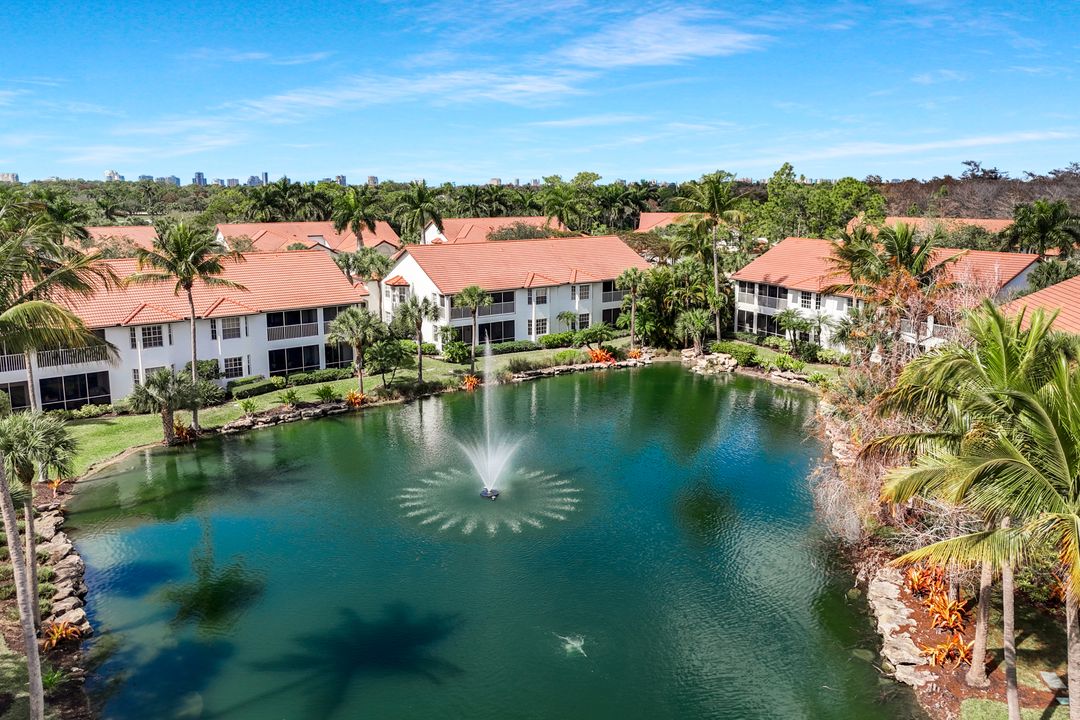 2180 Hawksridge Dr #2002, Naples, FL 34105