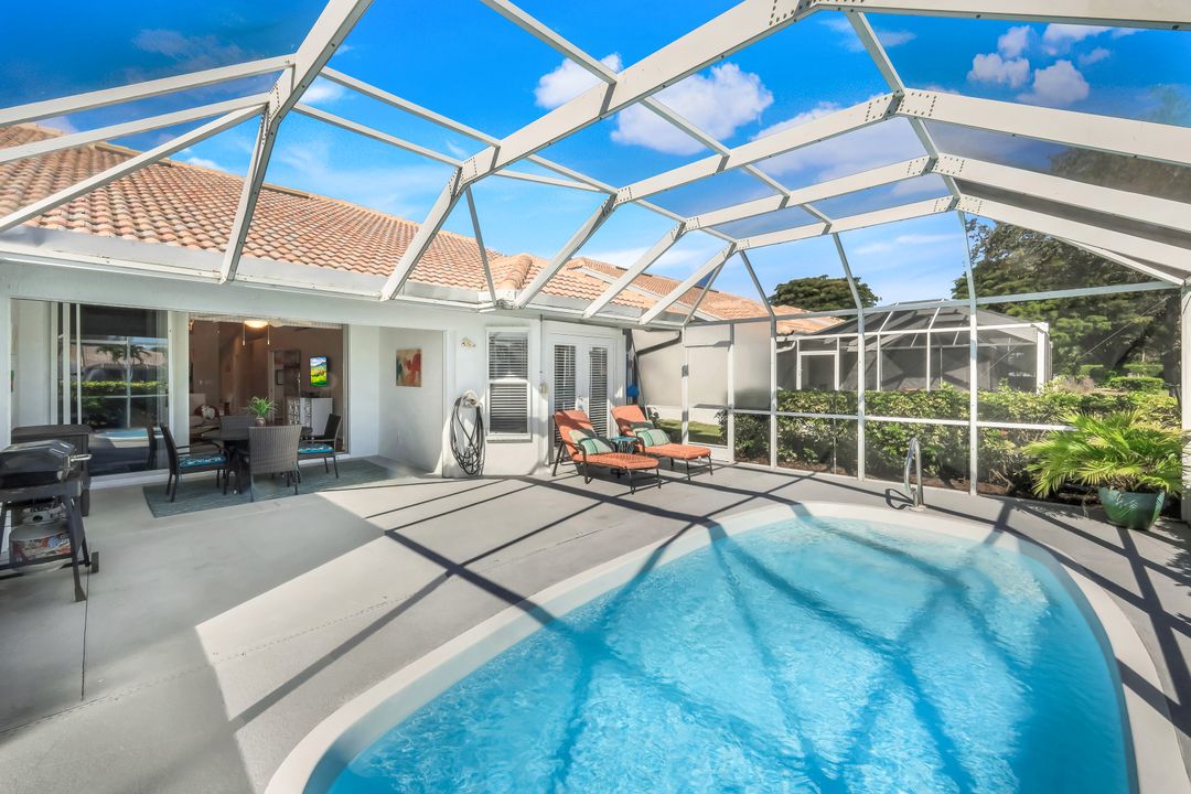 2150 Stacil Cir, Naples, FL 34109