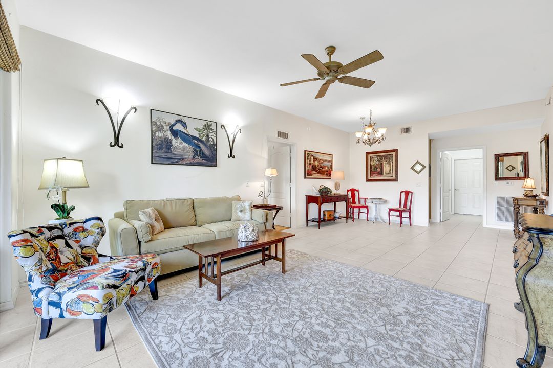 3415 Laurelgreens Ln S #101, Naples, FL 34119