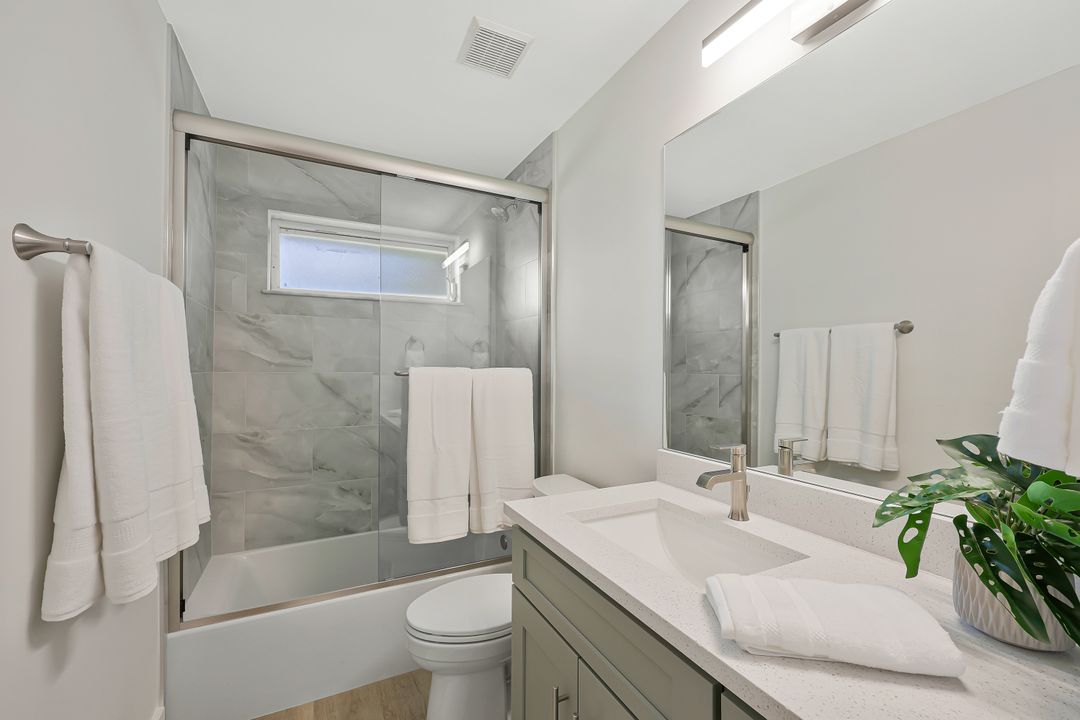 3060 70th St SW, Naples, FL 34105