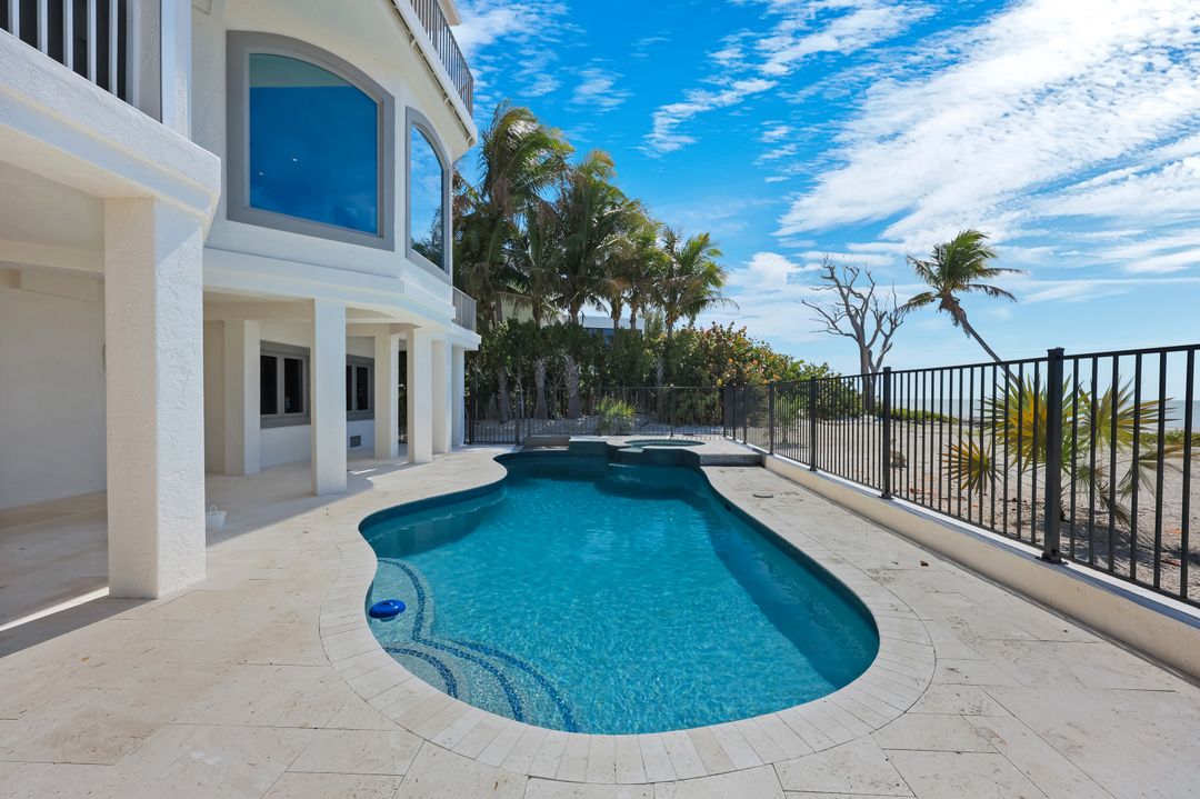 4265 W Gulf Dr, Sanibel, FL 33957