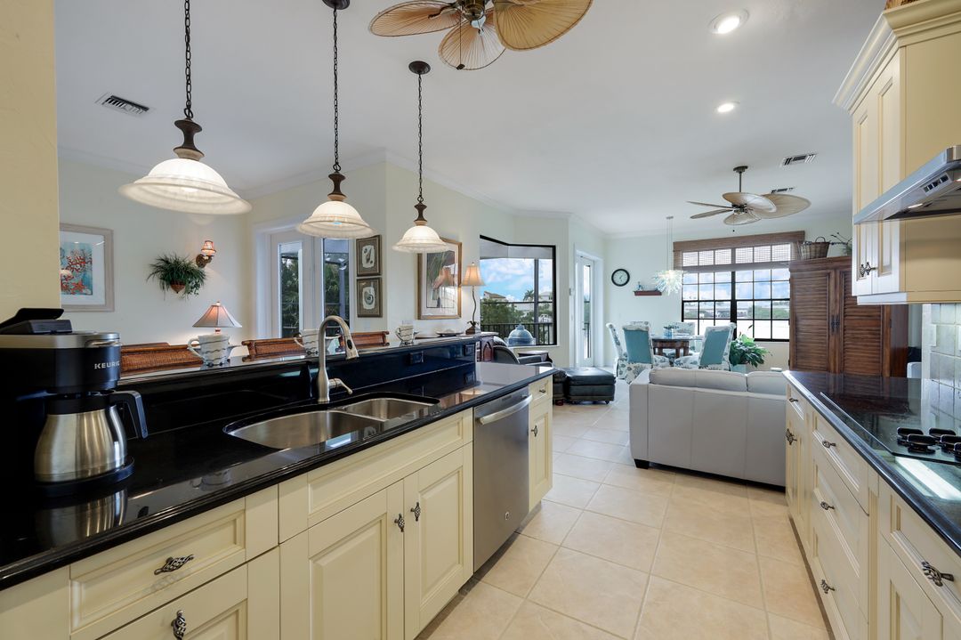 201 San Mateo Dr, Bonita Springs, FL 34134