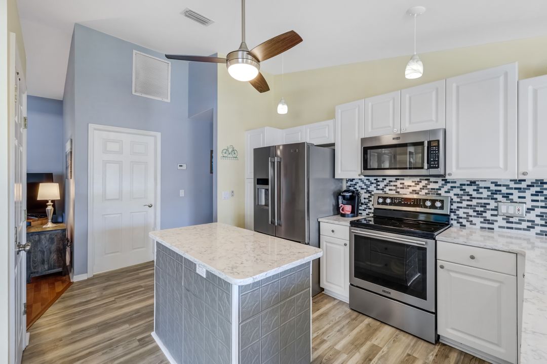2004 SE 8th Ave, Cape Coral, FL 33990