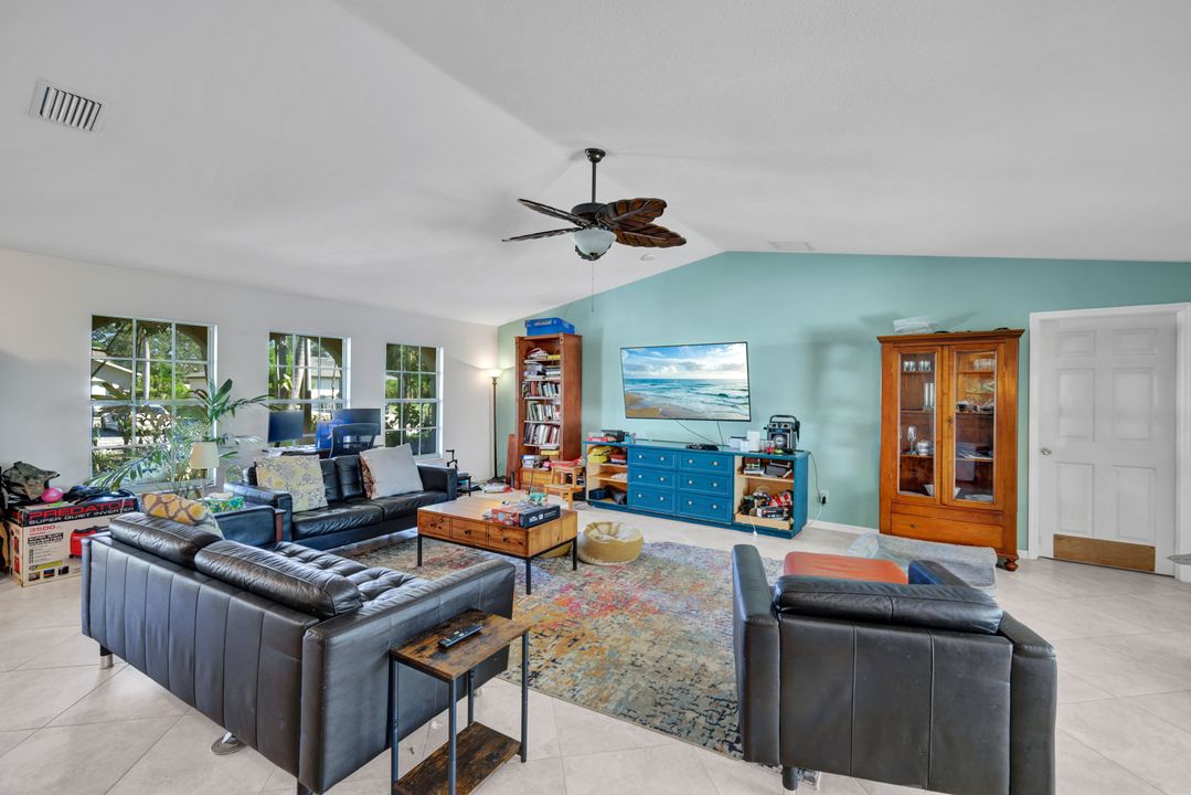 9032 Irving Rd, Fort Myers, FL 33967