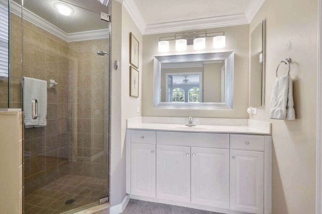 10021 Heather Ln #802, Naples, FL 34119