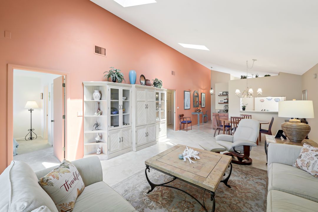 359 Bay Forest Dr  #1B, Naples, FL 34110