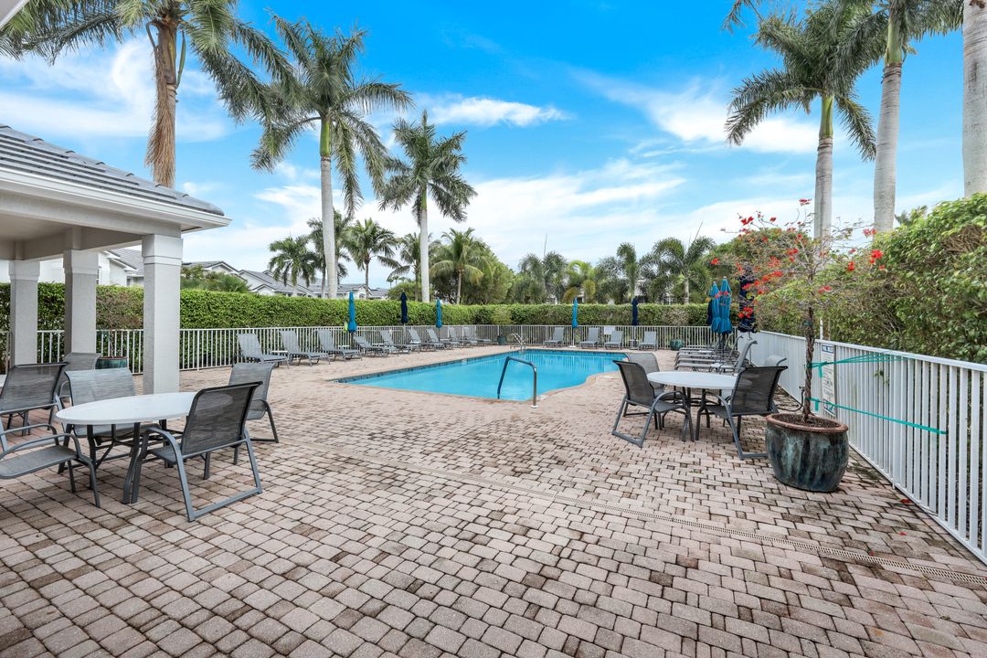 6025 Pinnacle Ln #6-602, Naples, FL 34110