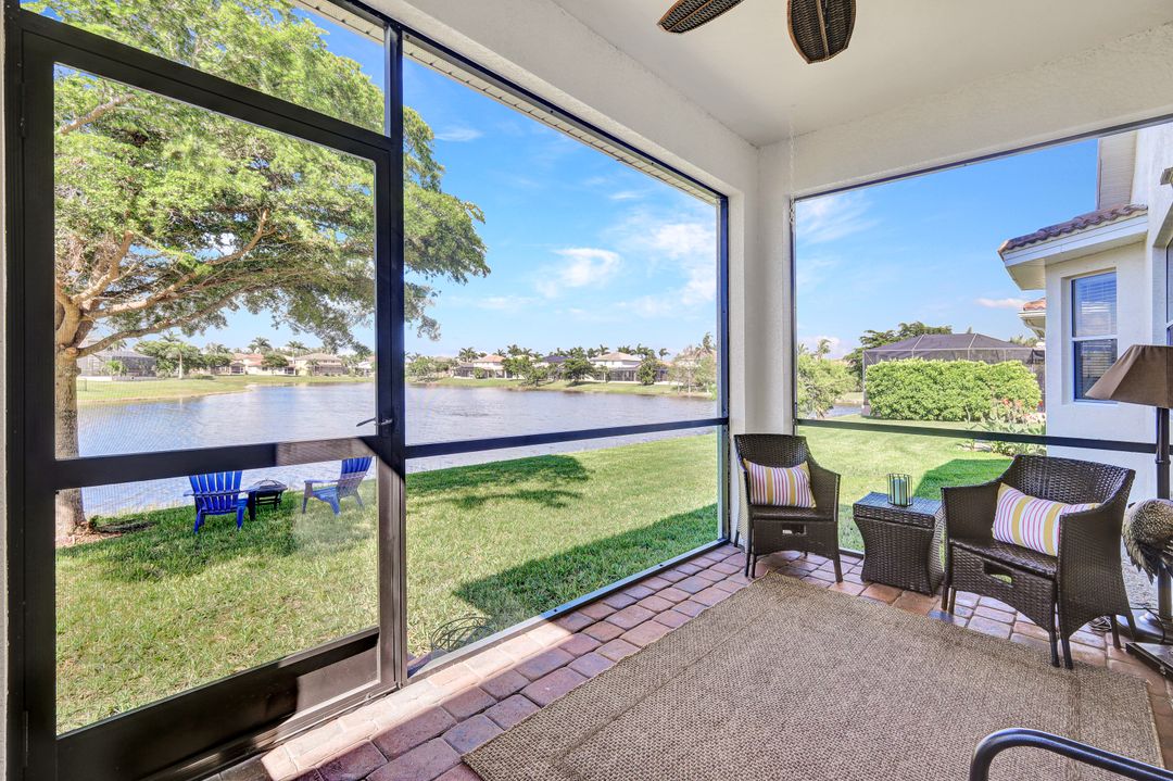8627 Sumner Ave, Fort Myers, FL 33908