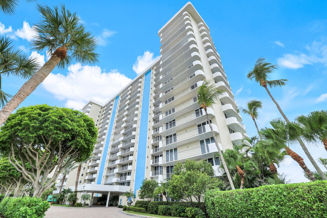 140 Seaview Ct #204S, Marco Island, FL 34145