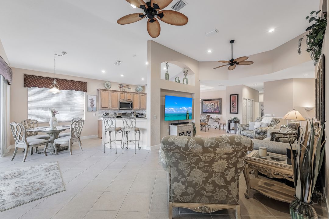 16580 Crownsbury Way #202, Fort Myers, FL 33908