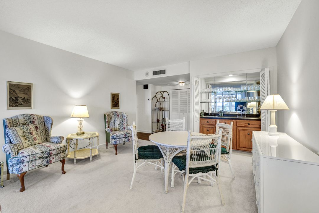 4051 Gulf Shore Blvd N #600, Naples, FL 34103