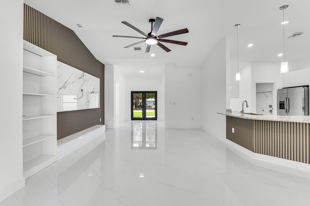 1207 Desoto Ave, Lehigh Acres, FL 33972