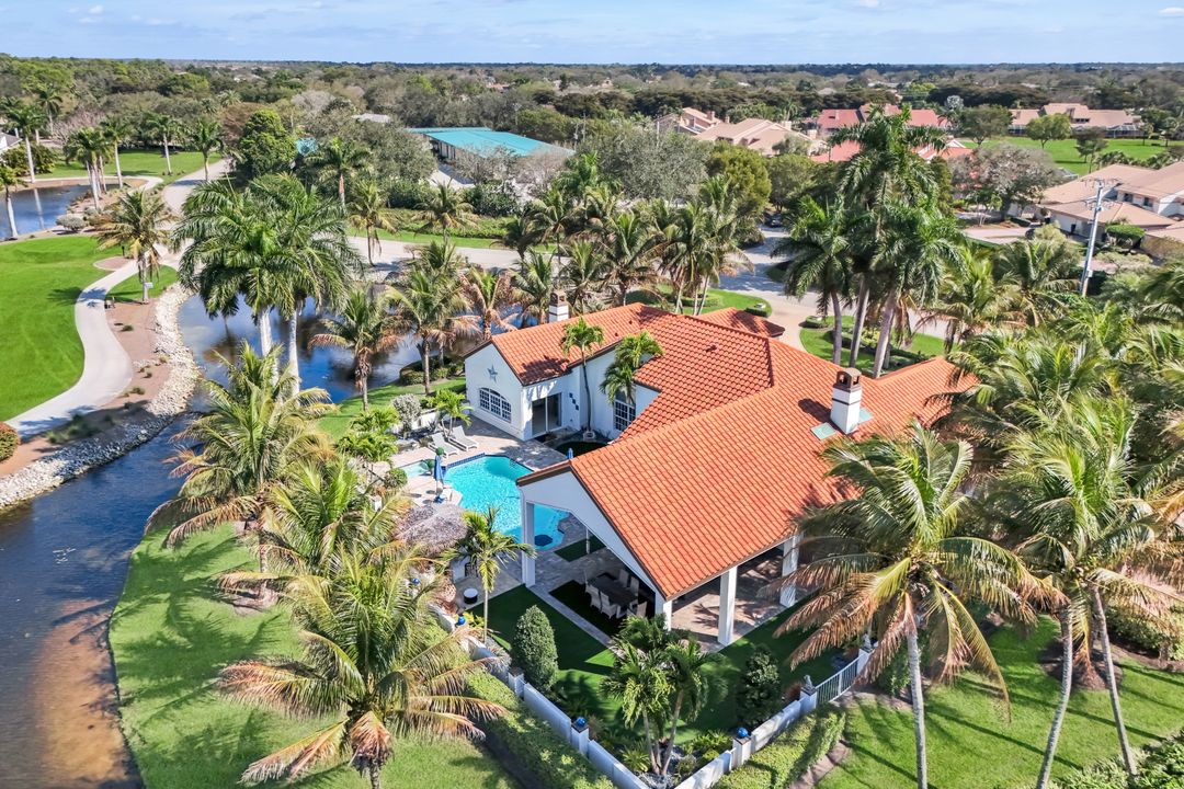 4401 Pond Apple Dr S, Naples, FL 34119