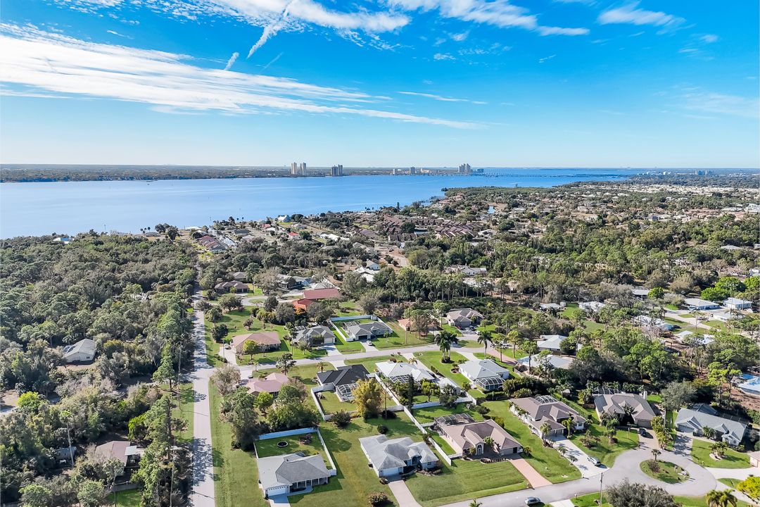 6740 Blake Pledger Ct, North Fort Myers, FL 33917