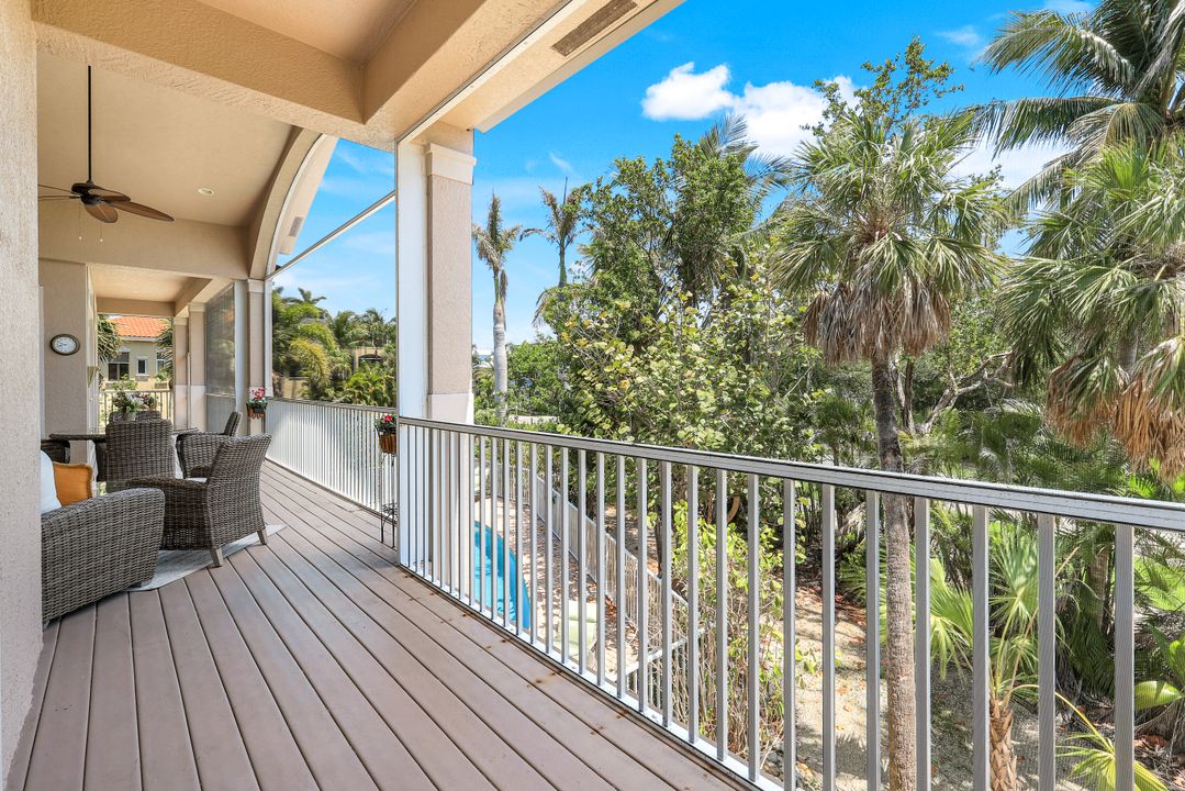 940 Sea Oats Ct, Marco Island, FL 34145