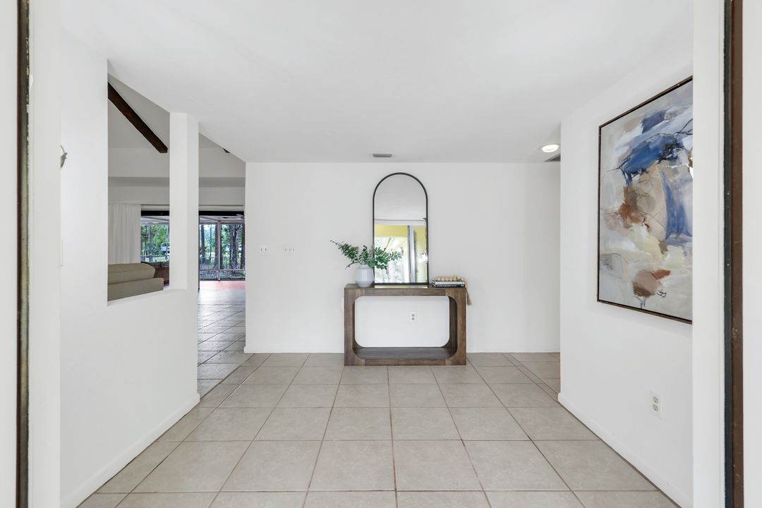 525 Weber Blvd N, Naples, FL 34120