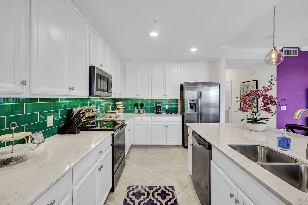 9572 Trevi Ct #5022, Naples, FL 34113