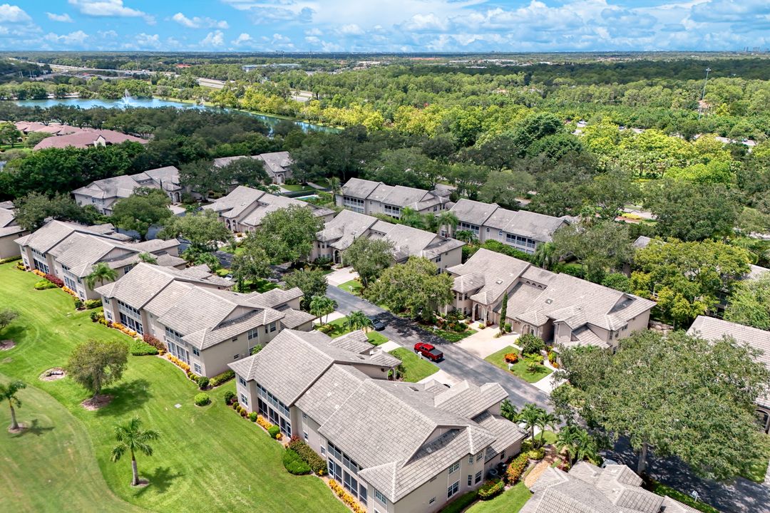 242 Via Perignon, Naples, FL 34119