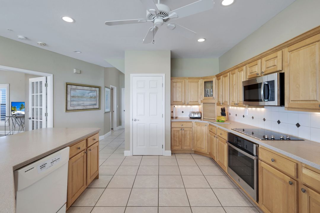 21500-21504 Indian Bayou Dr, Fort Myers Beach, FL 33931