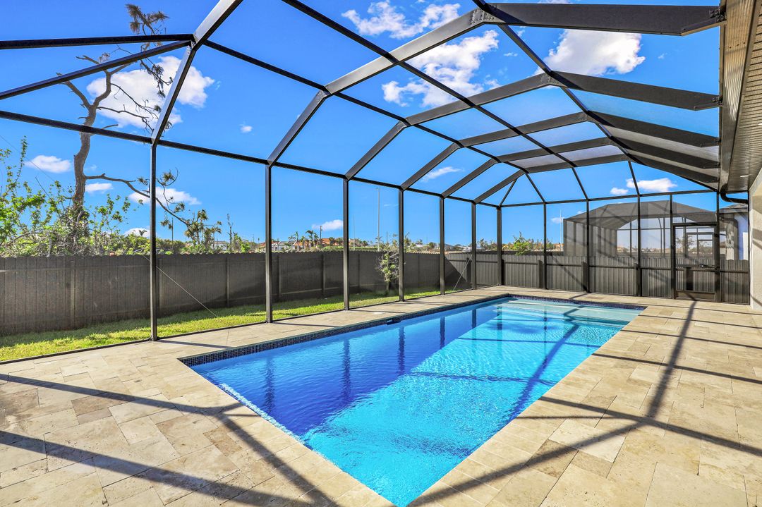 420 SW 31st Pl, Cape Coral, FL 33991