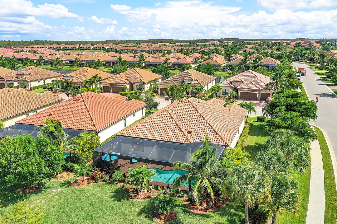28122 Kerry Ct, Bonita Springs, FL 34135