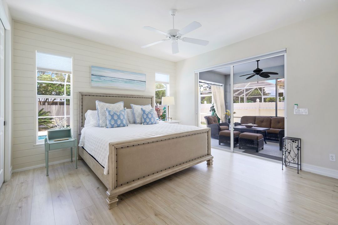 687 106th Ave N, Naples, FL 34108