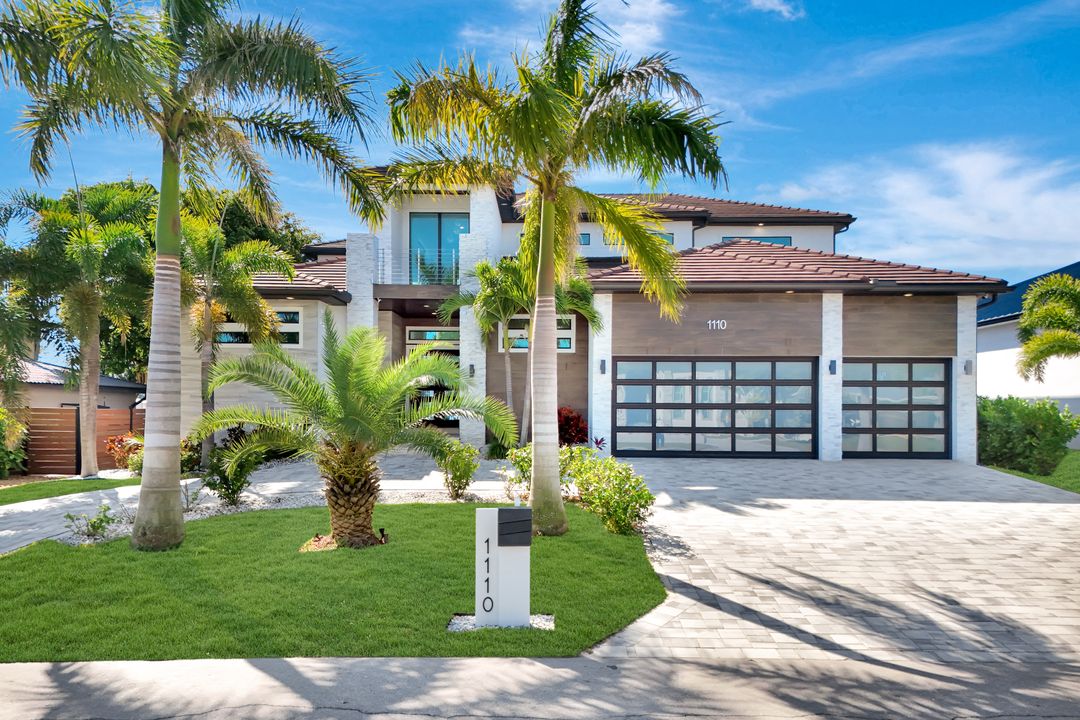1110 Lenox Ct, Cape Coral, FL 33904