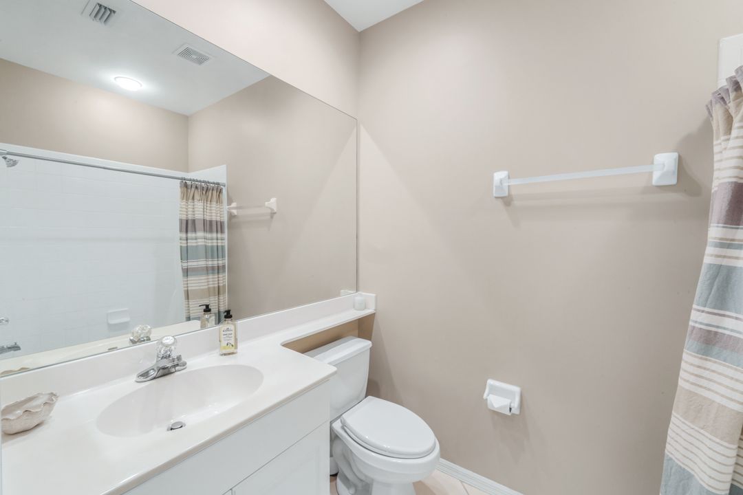 8247 Parkstone Pl #205, Naples, FL 34120