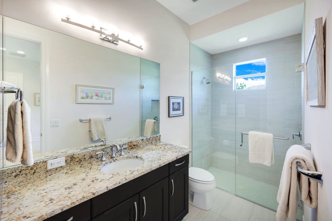 6259 Lightbourn Wy, Naples, FL 34113