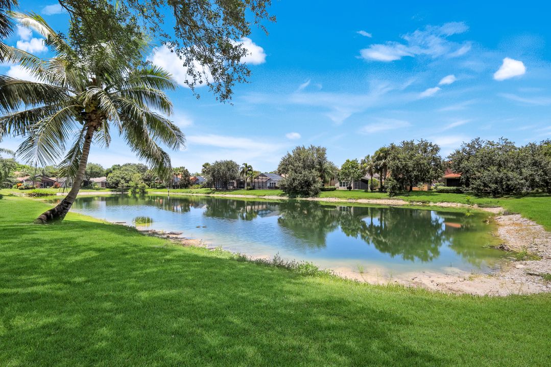 1654 Triangle Palm Terrace, Naples, FL 34119