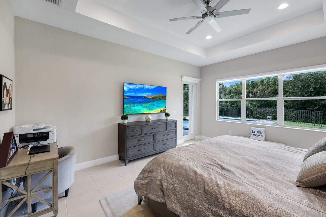 11855 Gardenia Ave, Naples, FL 34120