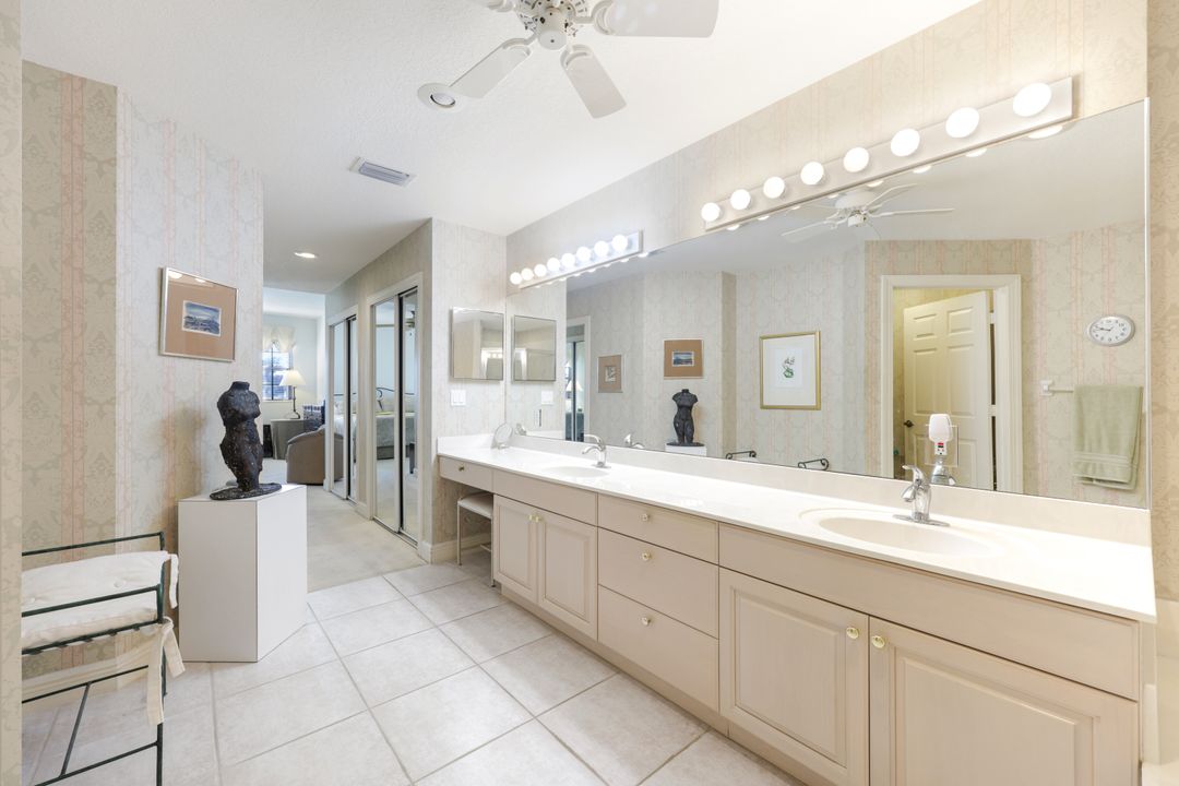 610 Laguna Royale Blvd #1001, Naples, FL 34119