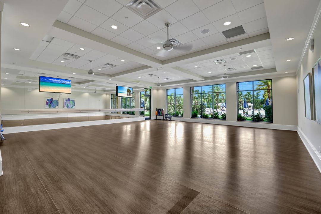 7103 Lily Way, Naples, FL 34114