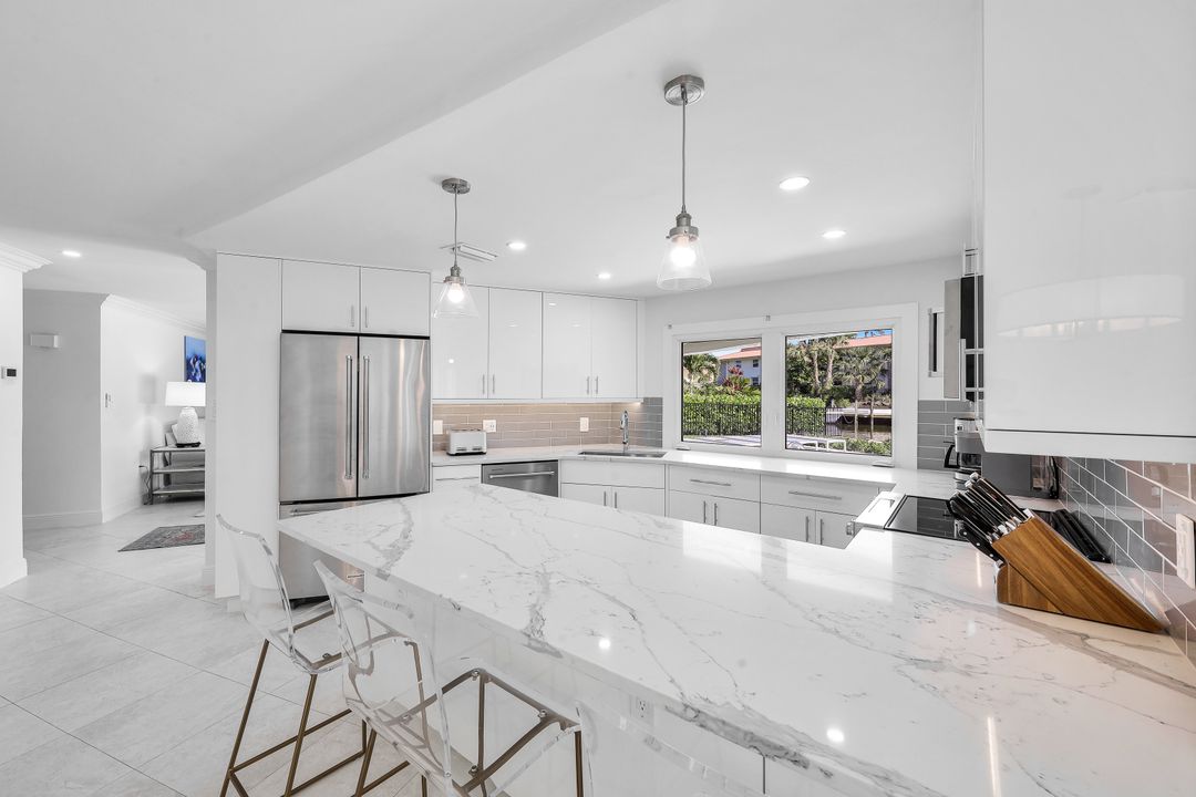 1522 Pelican Ave, Naples, FL 34102