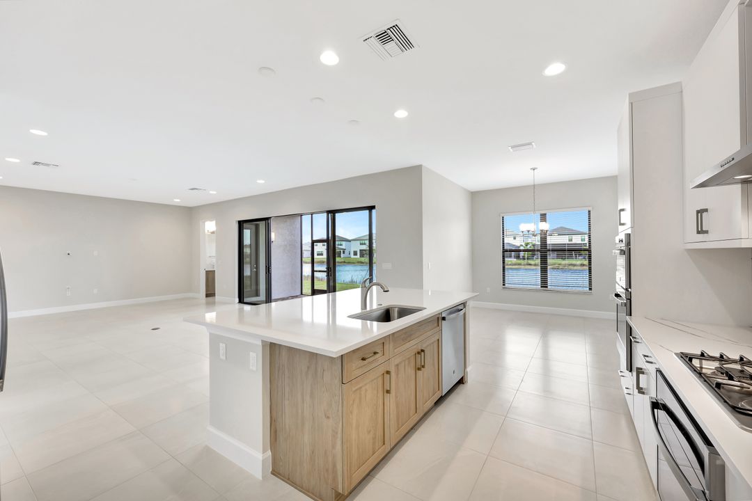 12674 Caballo Ct, Estero, FL 33928