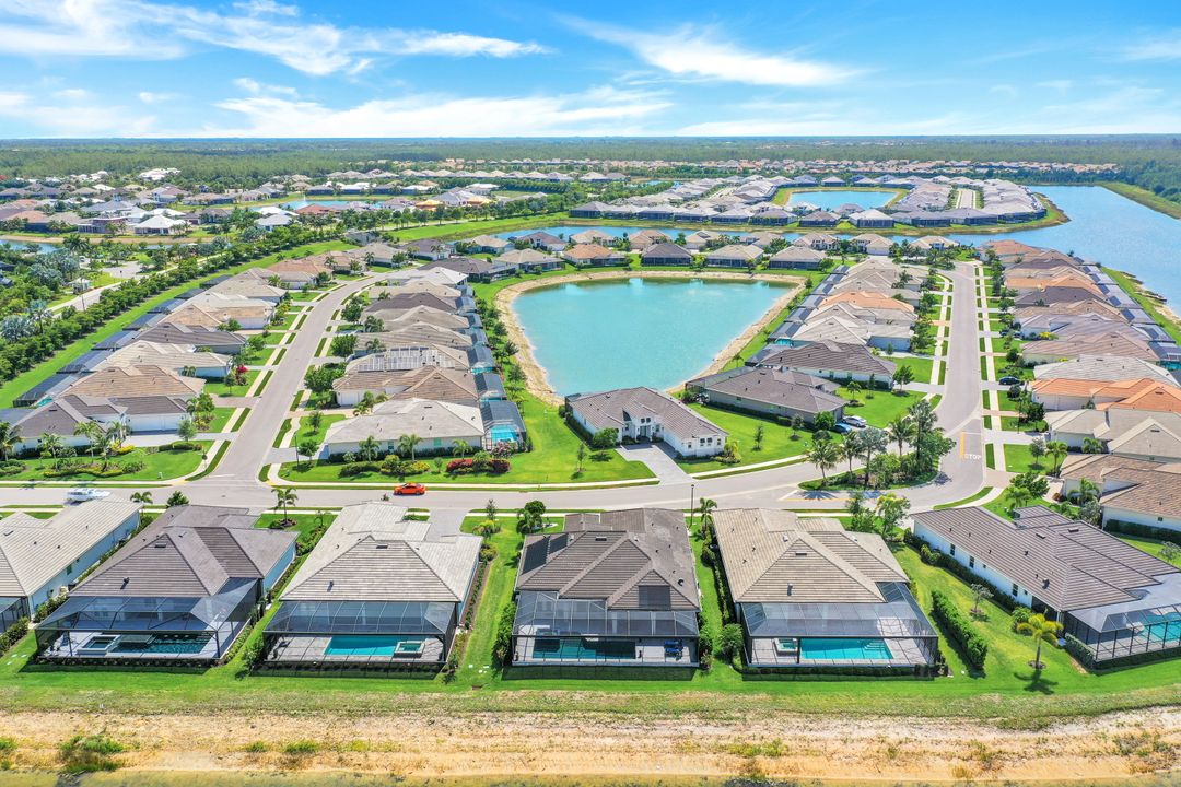 14448 Neptune Ave, Naples, FL 34114