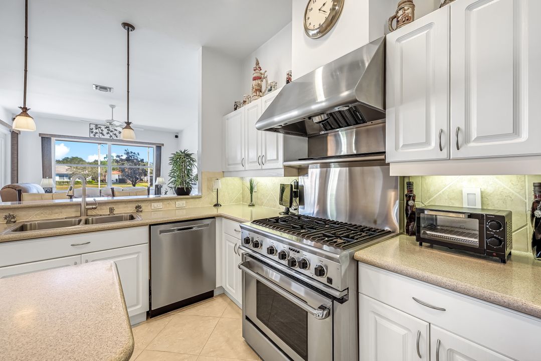 598 Grand Rapids Blvd, Naples, FL 34120