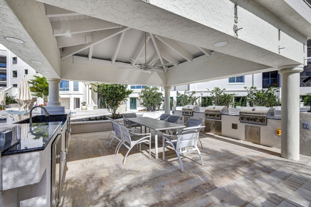 8473 Bay Colony Dr #503, Naples, FL 34108