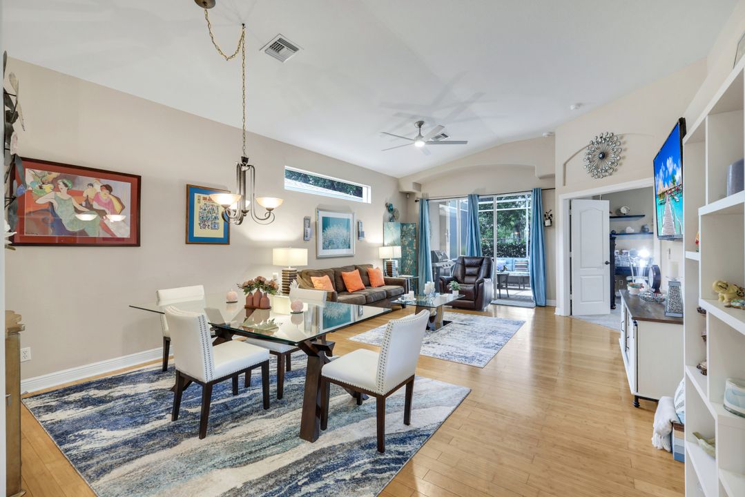 8683 Ibis Cove Cir, Naples, FL 34119