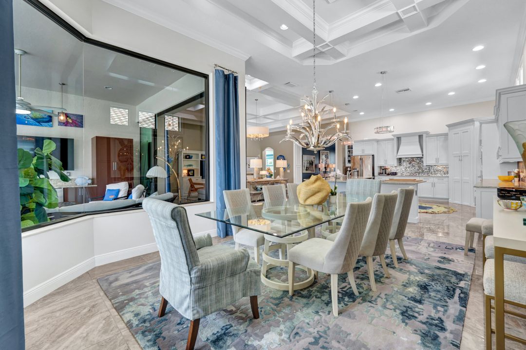 12646 Dundee Ln, Naples, FL 34120