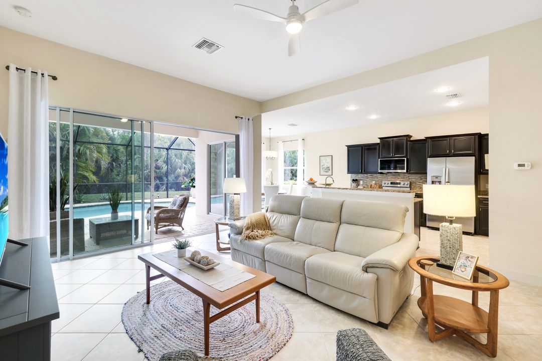 10542 Yorkstone Dr, Bonita Springs, FL 34135