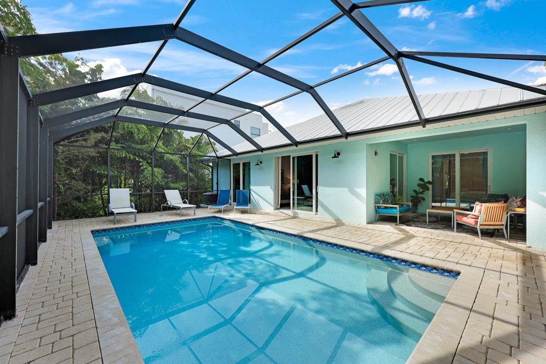 109 W Hilo St, Naples, FL 34113