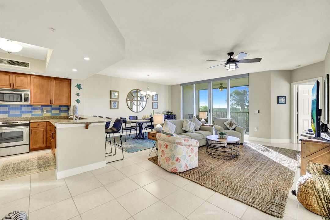 1065 Borghese Ln #304, Naples, FL 34114