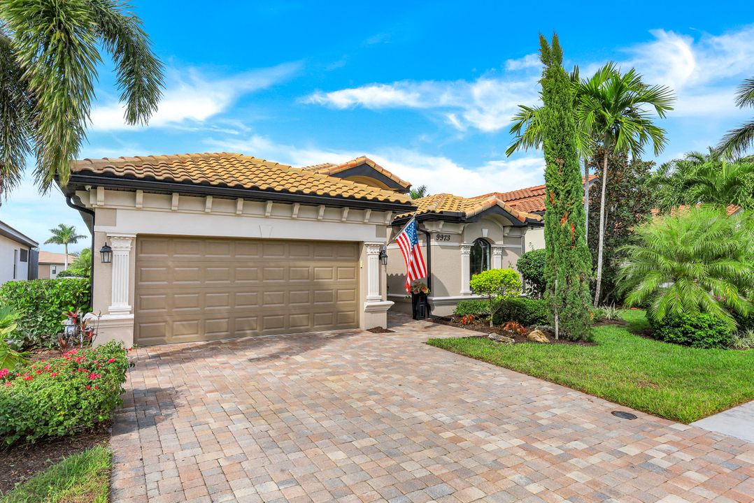 9973 Alhambra Ln, Bonita Springs, FL 34135